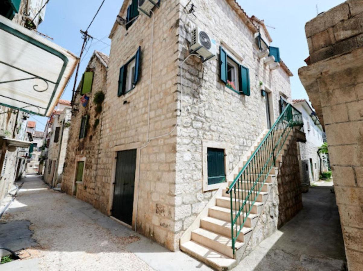 Guesthouse Ana Trogir Old Town Екстериор снимка