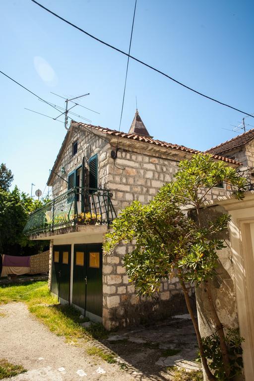 Guesthouse Ana Trogir Old Town Екстериор снимка