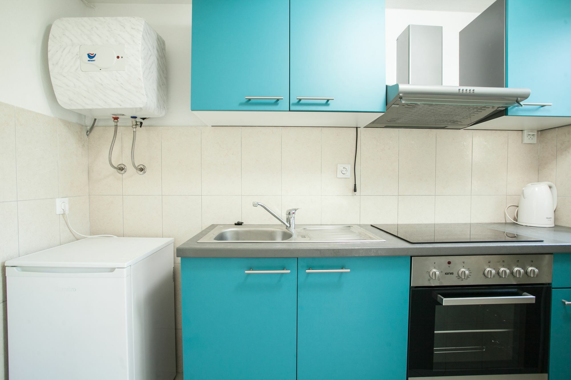 Guesthouse Ana Trogir Old Town Екстериор снимка