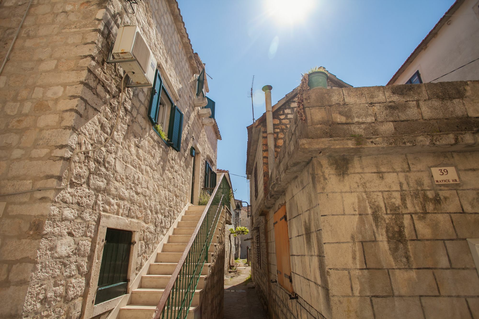 Guesthouse Ana Trogir Old Town Екстериор снимка